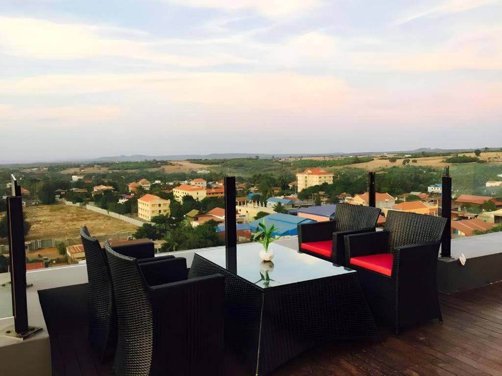 Yeak Loam Hotel Banlung Kültér fotó