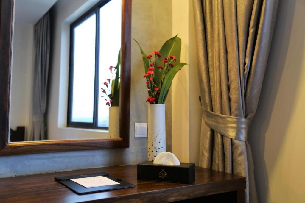 Yeak Loam Hotel Banlung Kültér fotó
