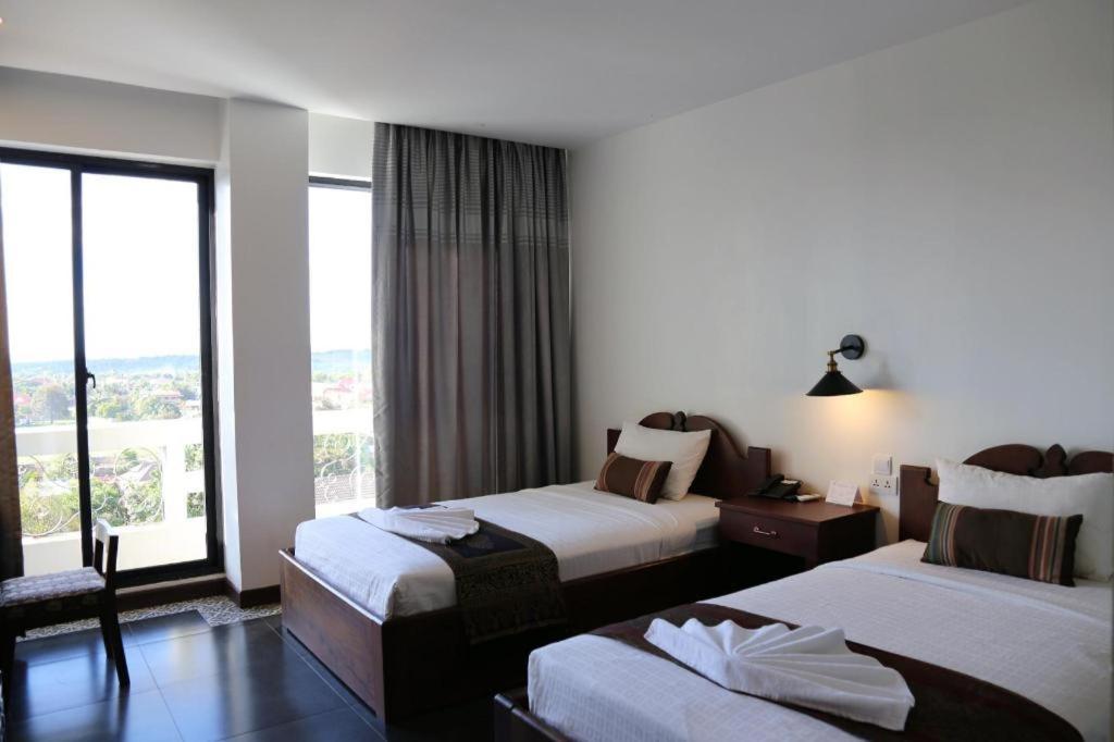 Yeak Loam Hotel Banlung Kültér fotó