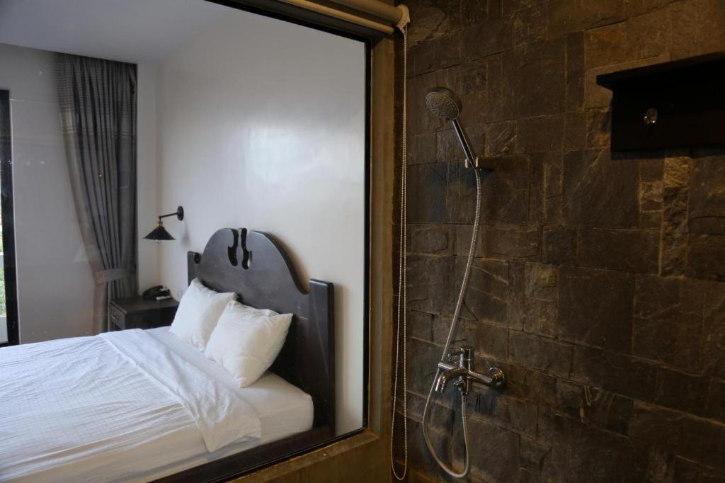 Yeak Loam Hotel Banlung Kültér fotó