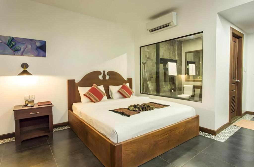 Yeak Loam Hotel Banlung Kültér fotó