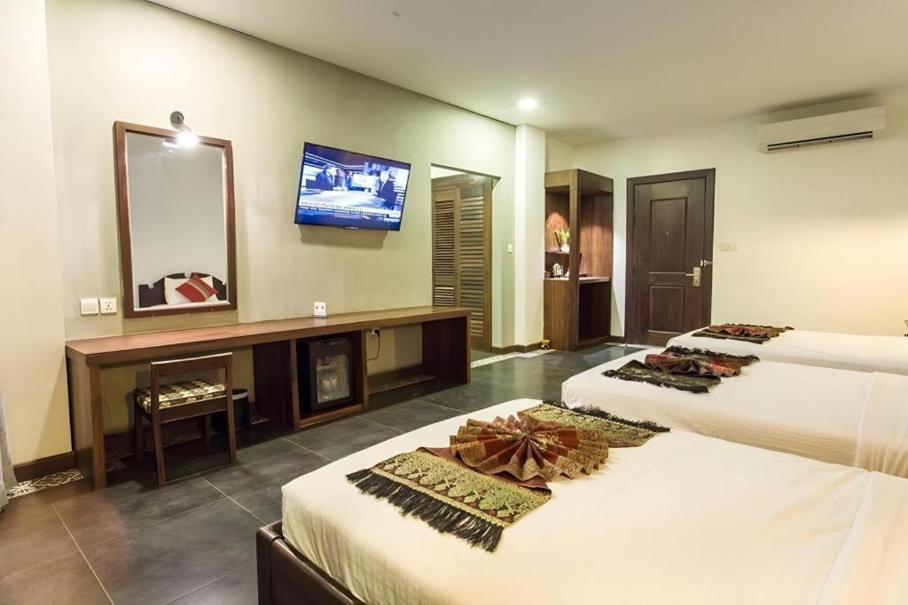 Yeak Loam Hotel Banlung Kültér fotó